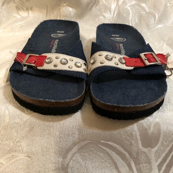EuroWellness Balance White & Red Denim Slip Ons - Picture 4 of 9